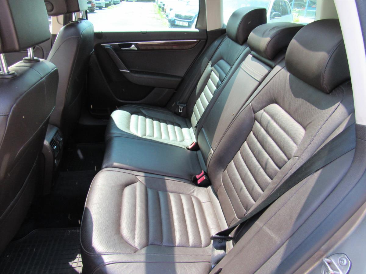 volkswagen-passat-2-0-tdi-dsg-alltrack-125kw-4x4 - 9