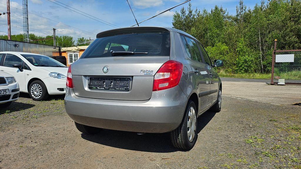 skoda-fabia-1-2i-12v-nova-stk-v-cene - 5