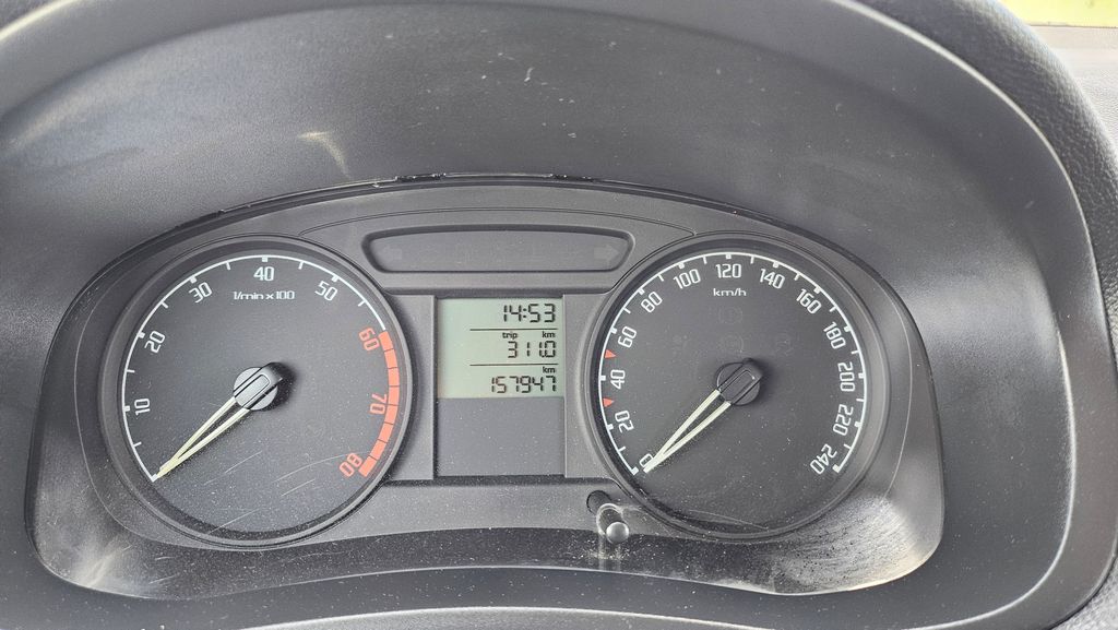 skoda-fabia-1-2i-12v-nova-stk-v-cene - 9