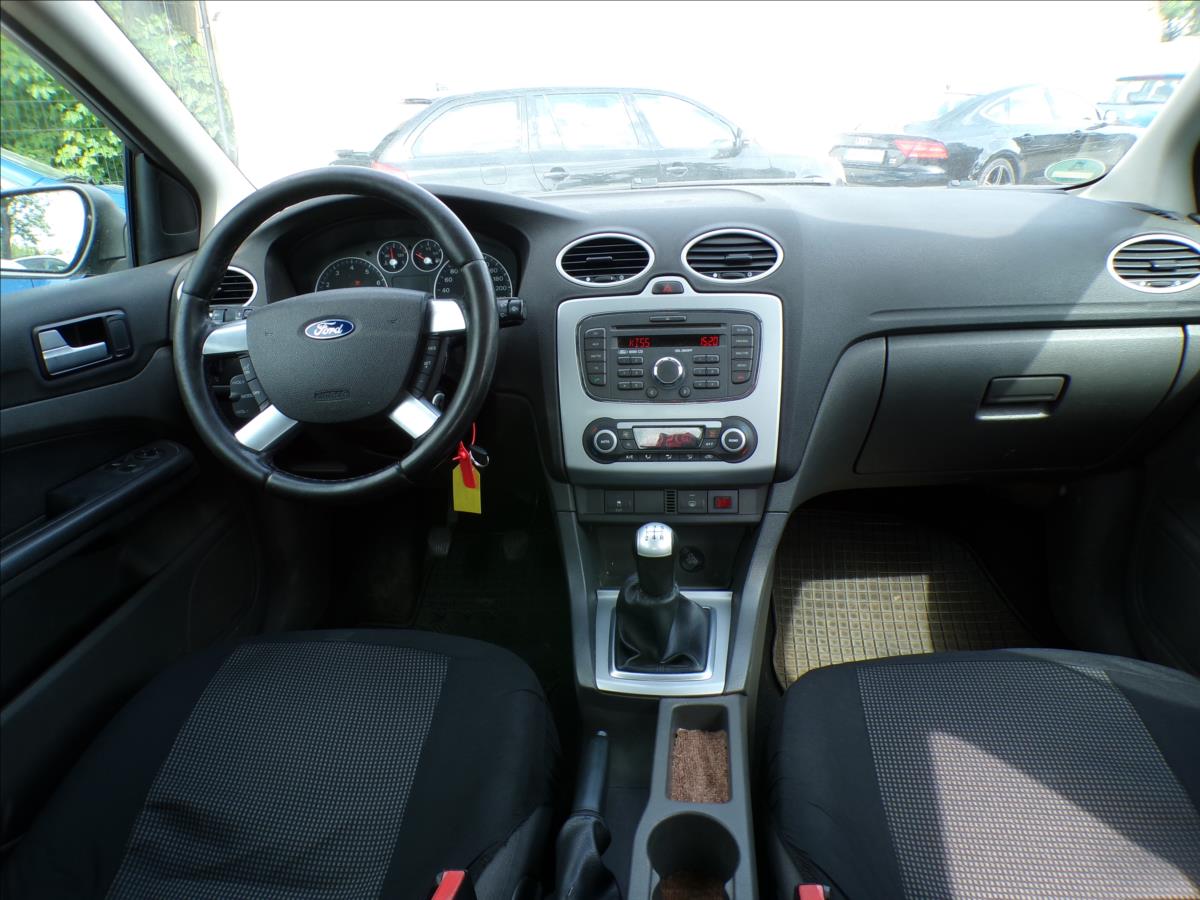 ford-focus-1-6-16v-tazne-zarizeni - 5