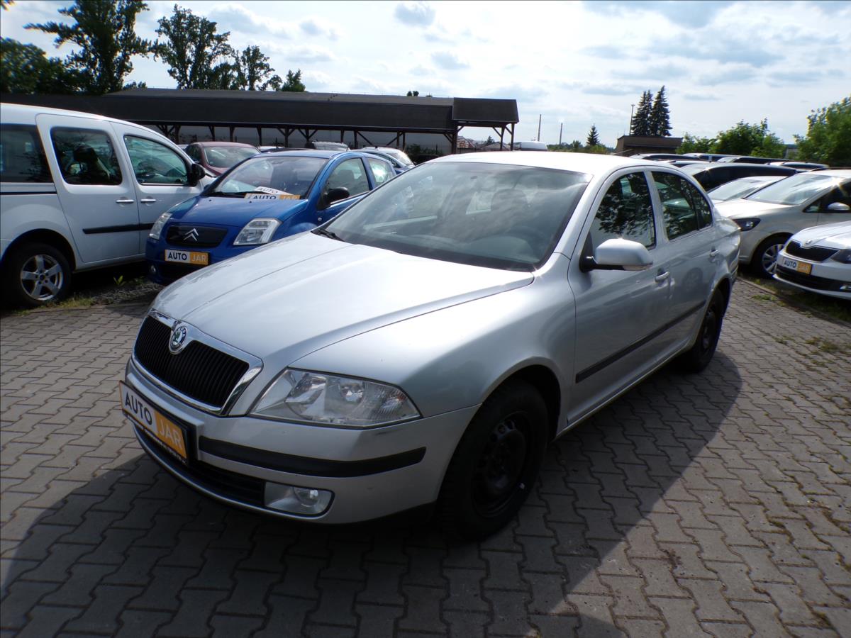 skoda-octavia-1-6-mpi-klima - 1