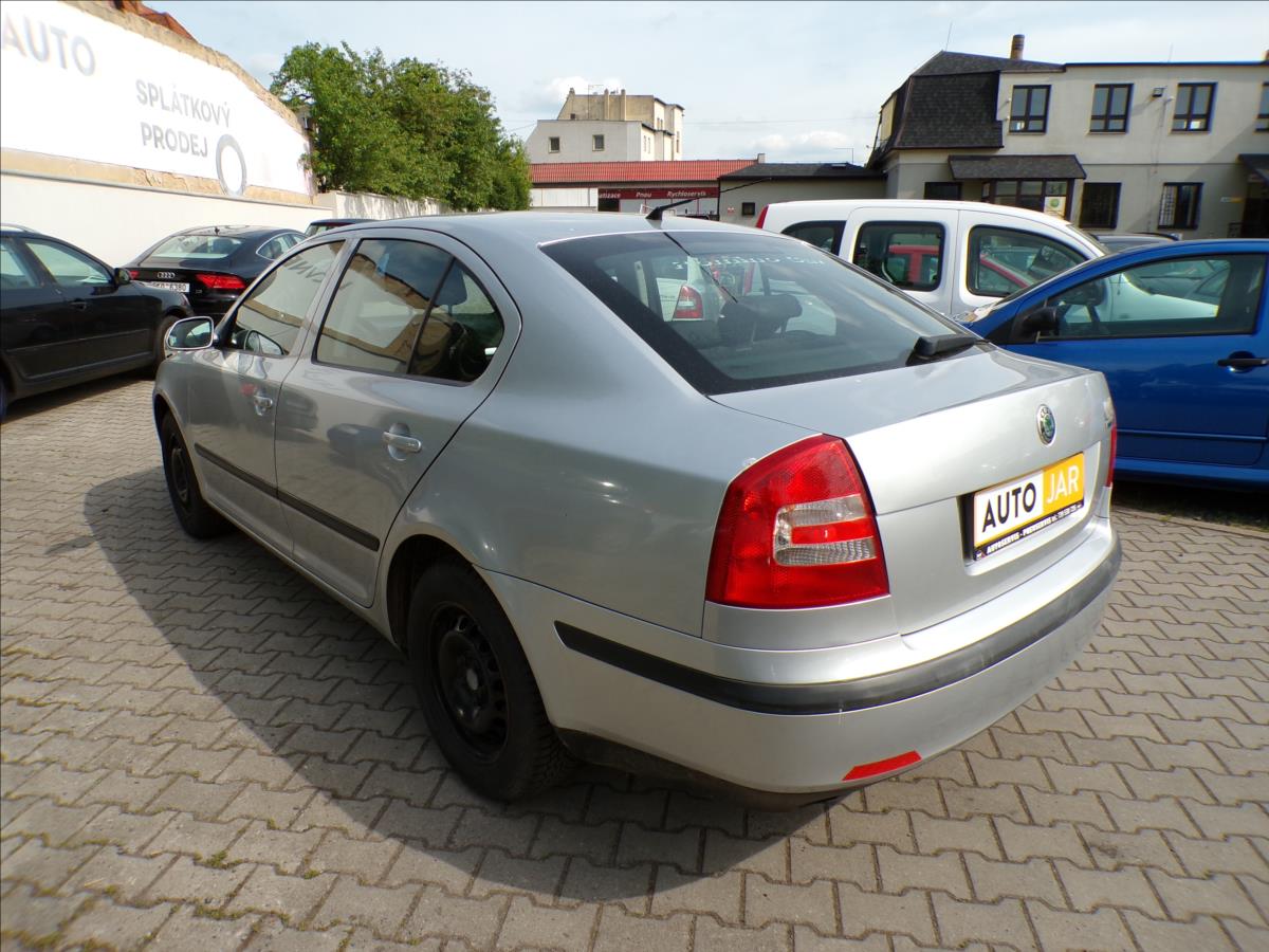 skoda-octavia-1-6-mpi-klima - 3