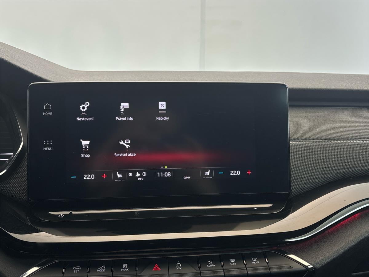 skoda-octavia-1-5-tsi-m-hev-sportline-7dsg - 9
