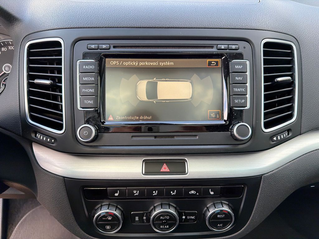 volkswagen-sharan-2-0-130-kw-dsg-zaruka-servis - 9