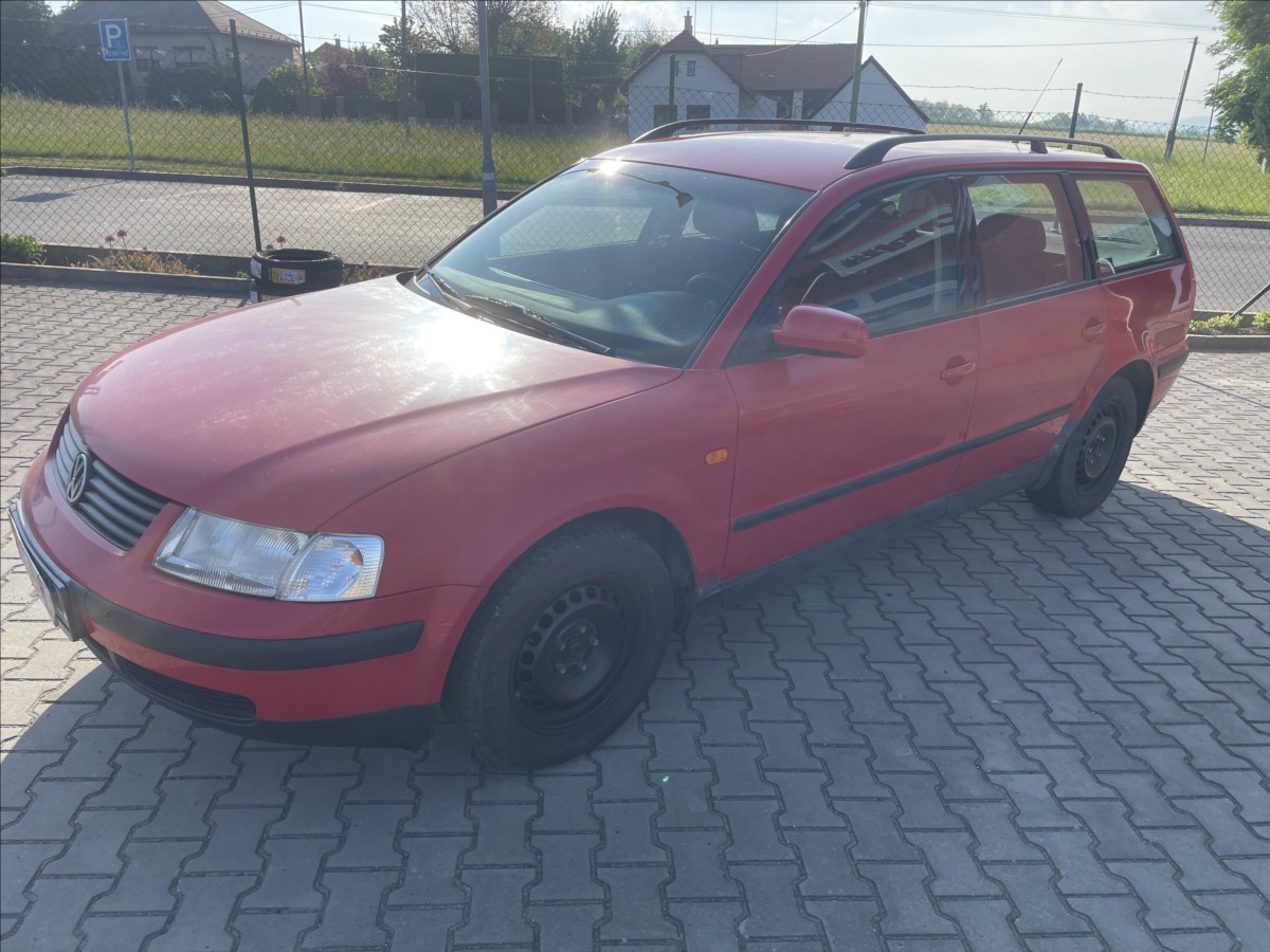 volkswagen-passat-1-9-tdi-81-kw-digiklima-ok-eko-uhrazeno - 2