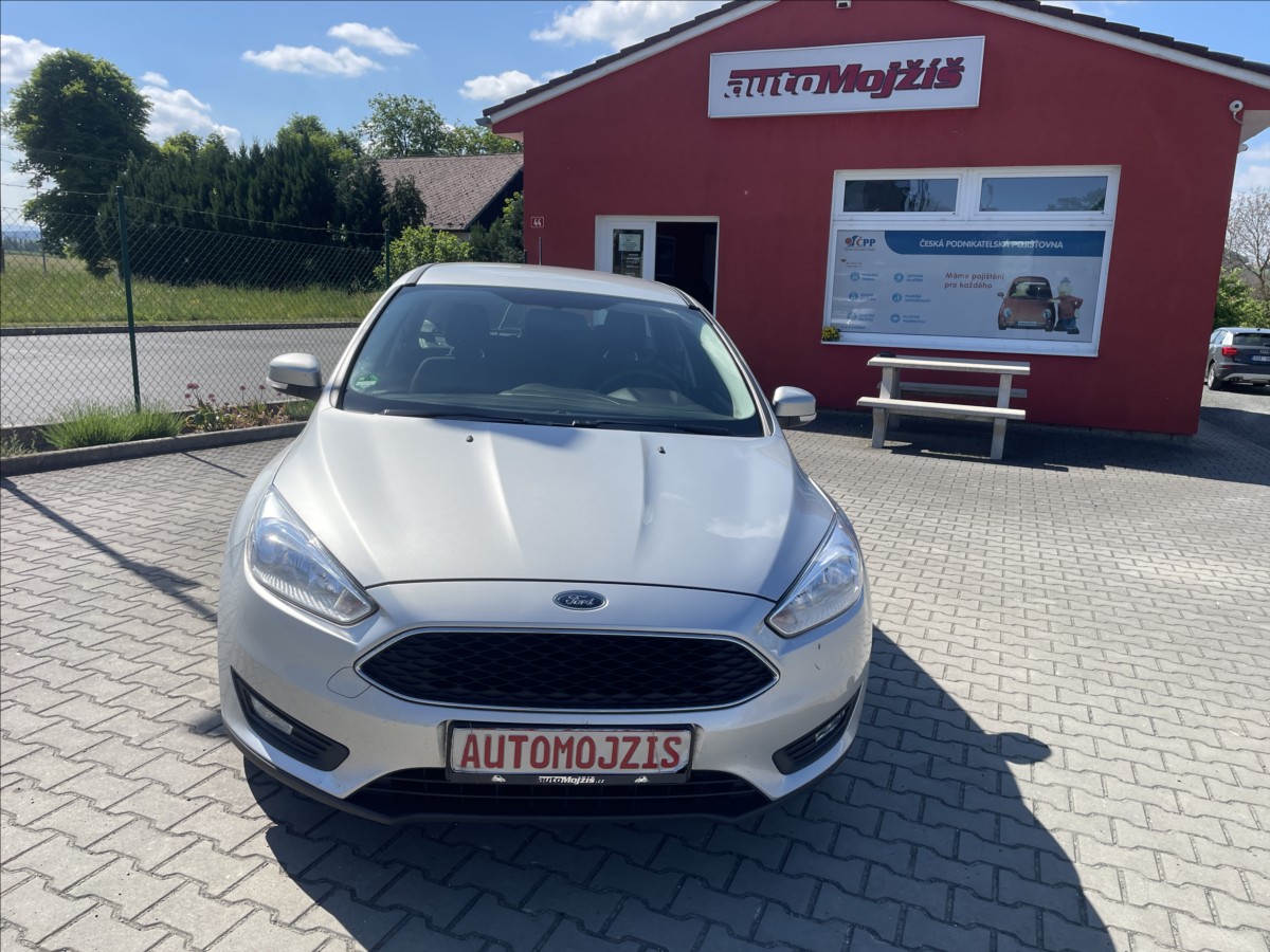 ford-focus-1-5-tdci-klima-navi-nova-stk - 1