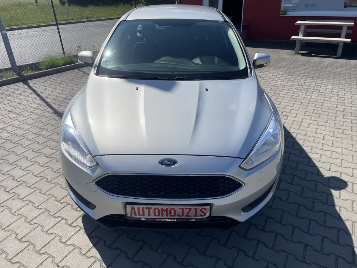 ford-focus-1-5-tdci-klima-navi-nova-stk - 2