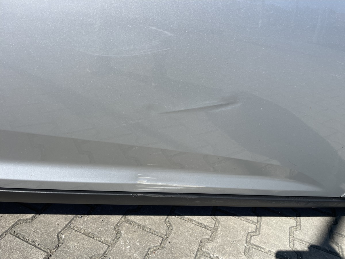 ford-focus-1-5-tdci-klima-navi-nova-stk - 9
