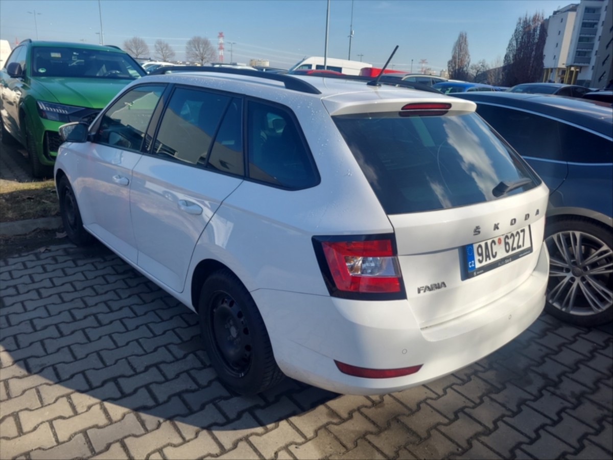 skoda-fabia-1-0-tsi-combi-70kw - 4