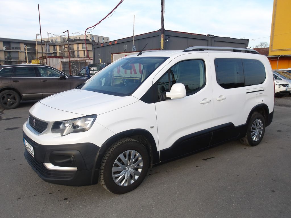 citroen-berlingo-1-5dci-maxi-1-maj-koup-v-cr - 4