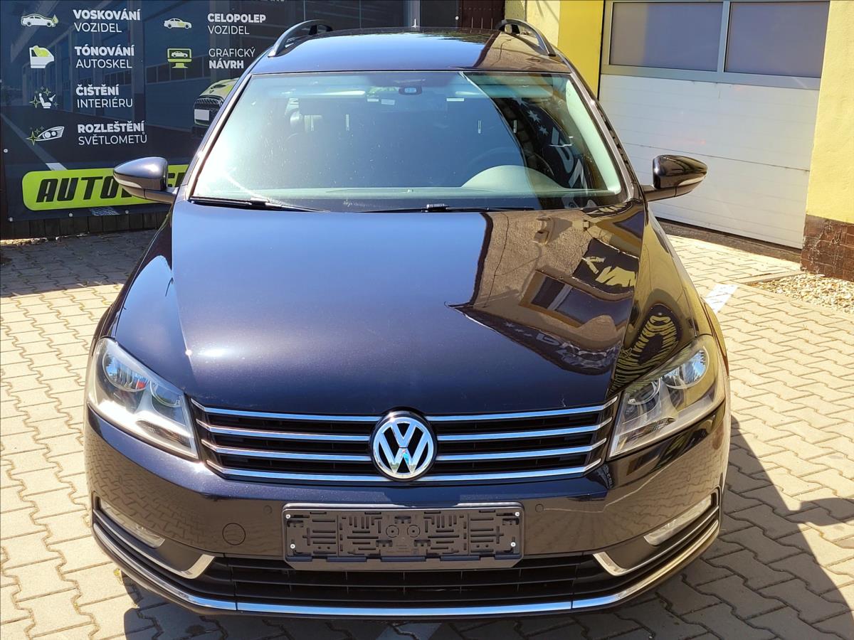 volkswagen-passat-2-0-tdi-comfort-serv-knizka - 1