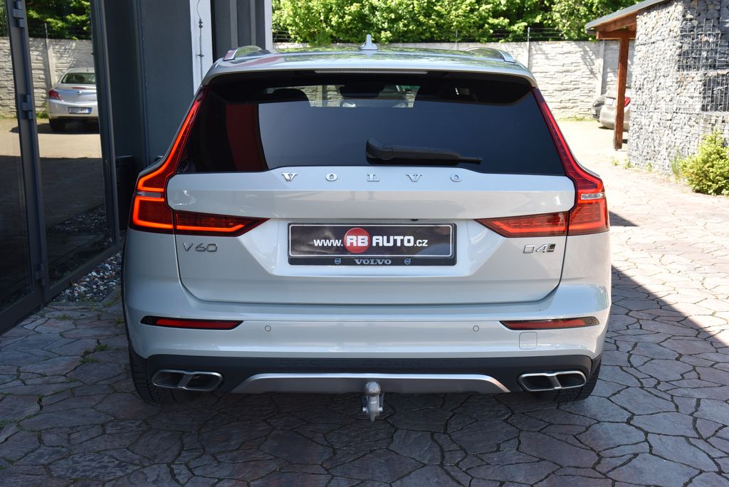 volvo-v60-d4-140-kw-awd - 7
