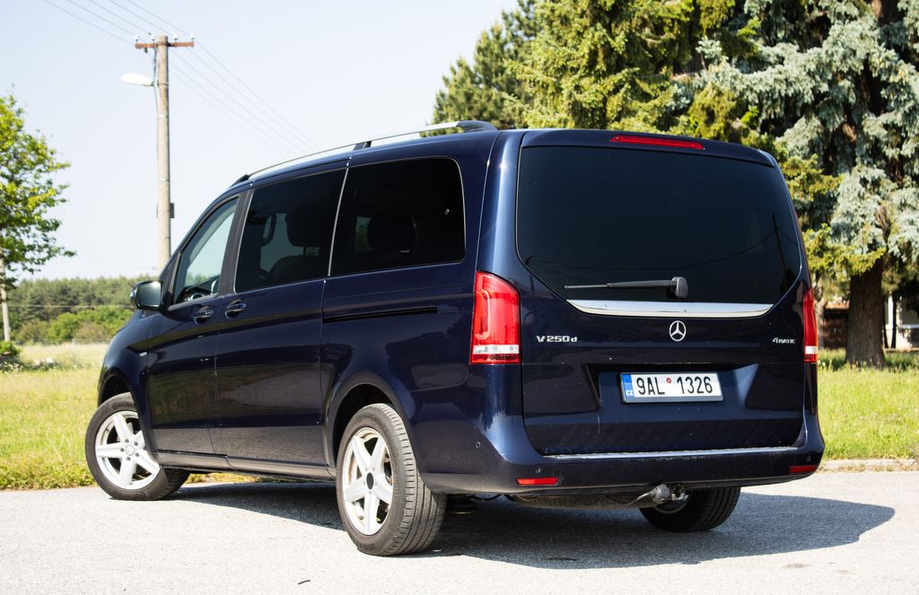 mercedes-benz-tridy-v - 4