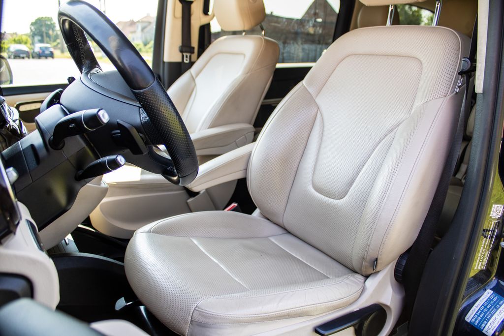 mercedes-benz-tridy-v - 8