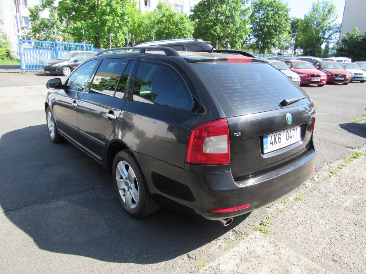 skoda-octavia-1-6-tdi-77kw-combi - 3