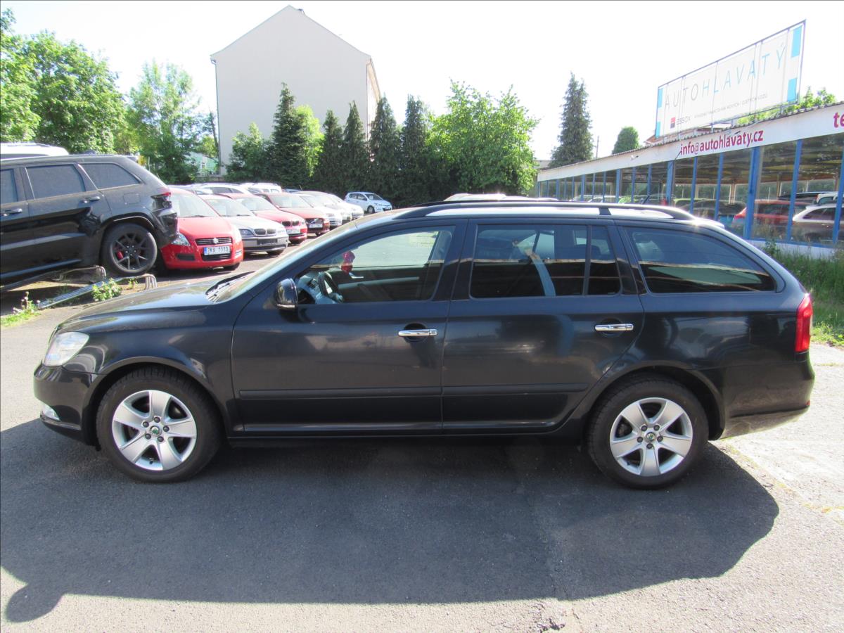 skoda-octavia-1-6-tdi-77kw-combi - 6