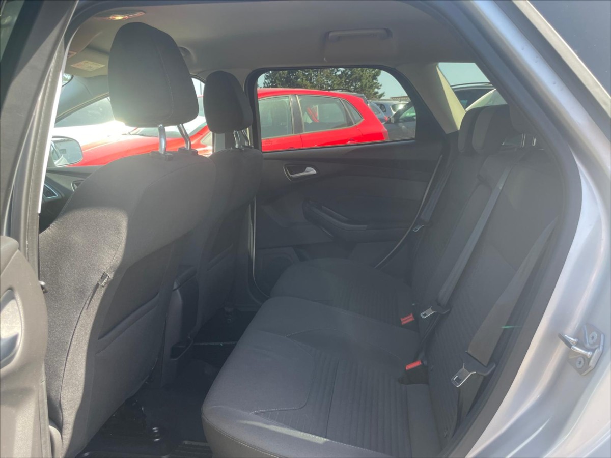 ford-focus-1-5-tdci - 8