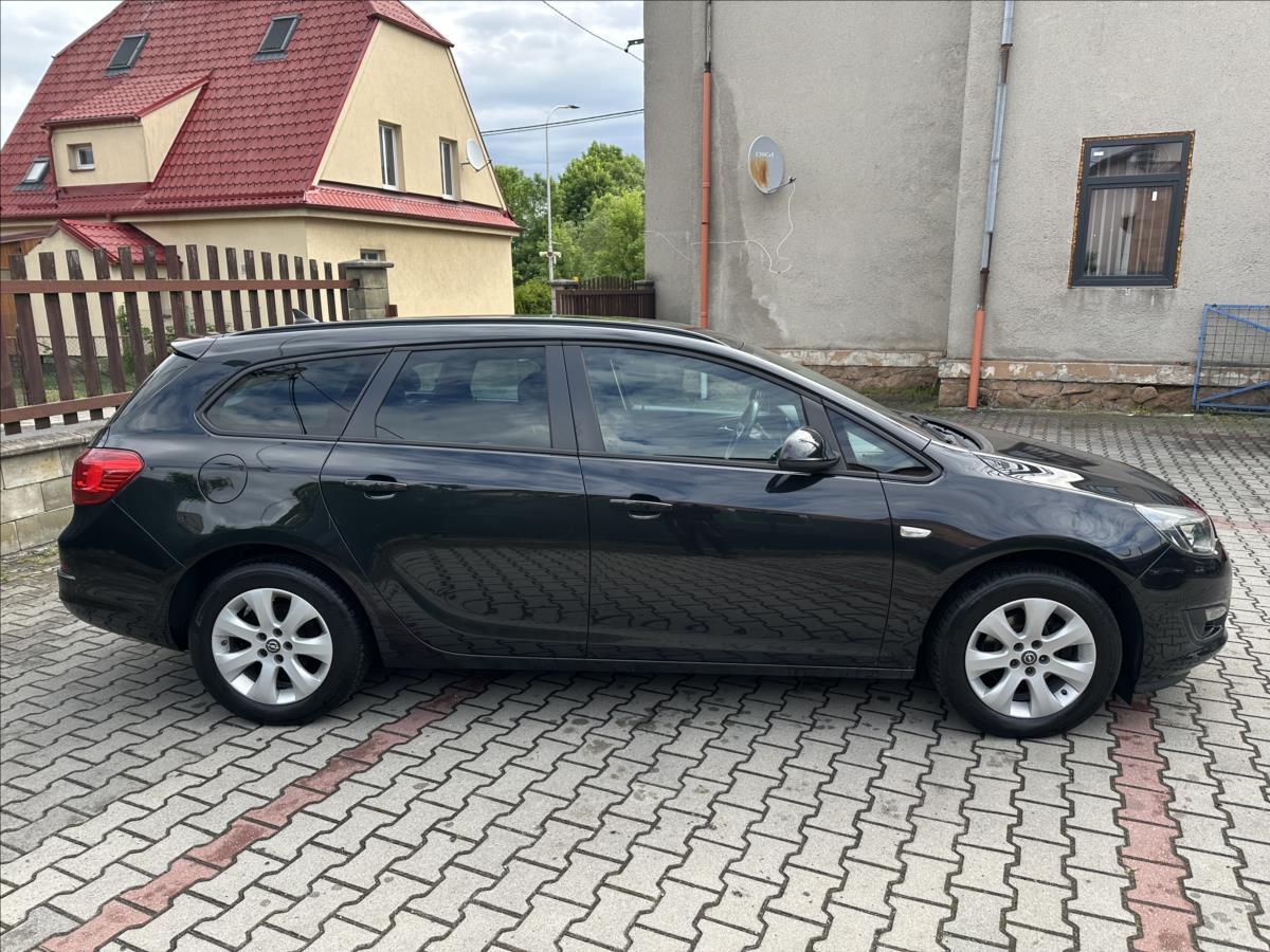 opel-astra-1-4-turbo-sport - 1