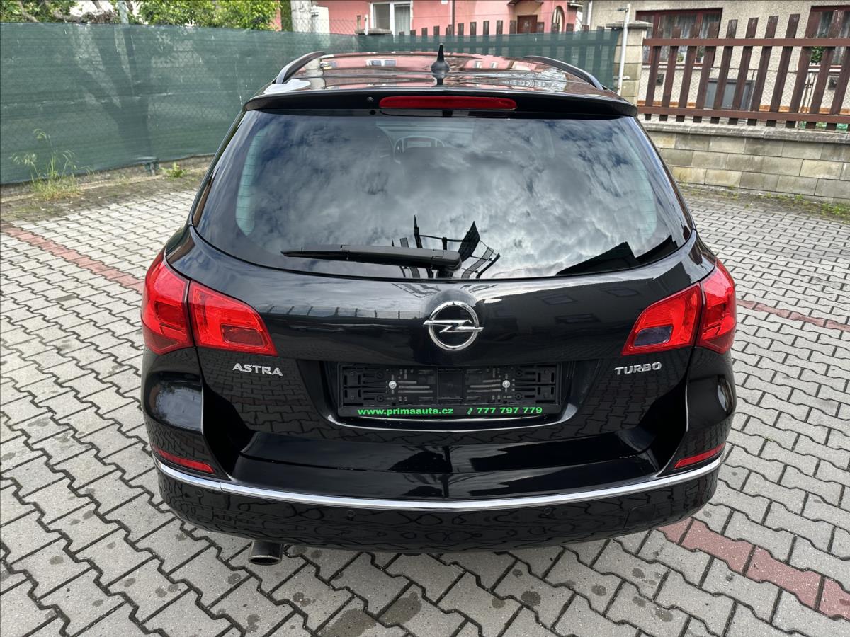 opel-astra-1-4-turbo-sport - 3