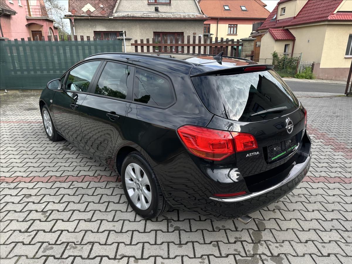 opel-astra-1-4-turbo-sport - 6