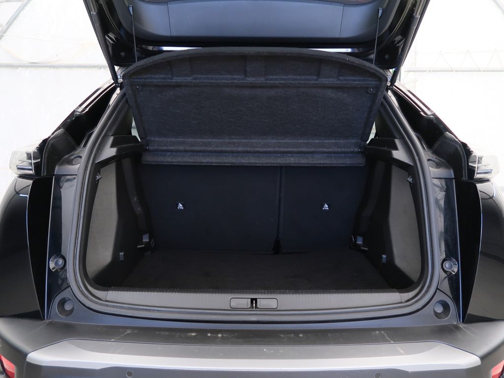 peugeot-2008-1-2puretech-96kw-allure-at8 - 9
