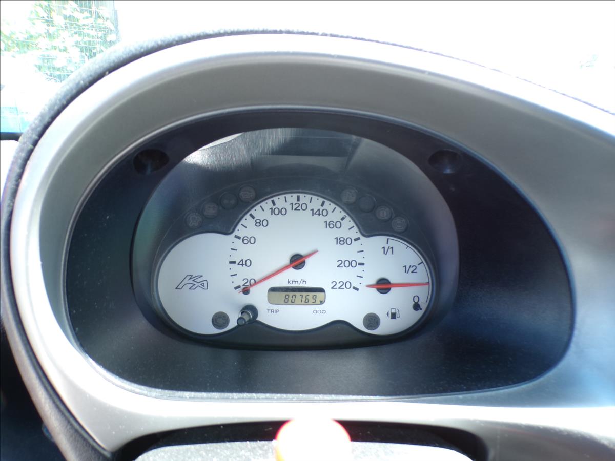 ford-ka-1-3-i-klima-posilovac-rizeni - 6