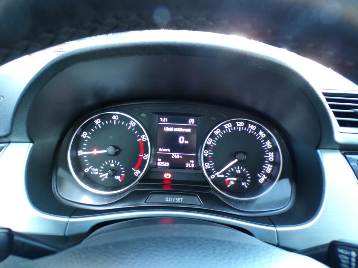 skoda-fabia-1-0-tsi - 7