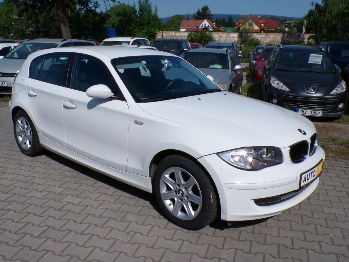 BMW Řada 1 1,6 116i  KLIMATIZACE