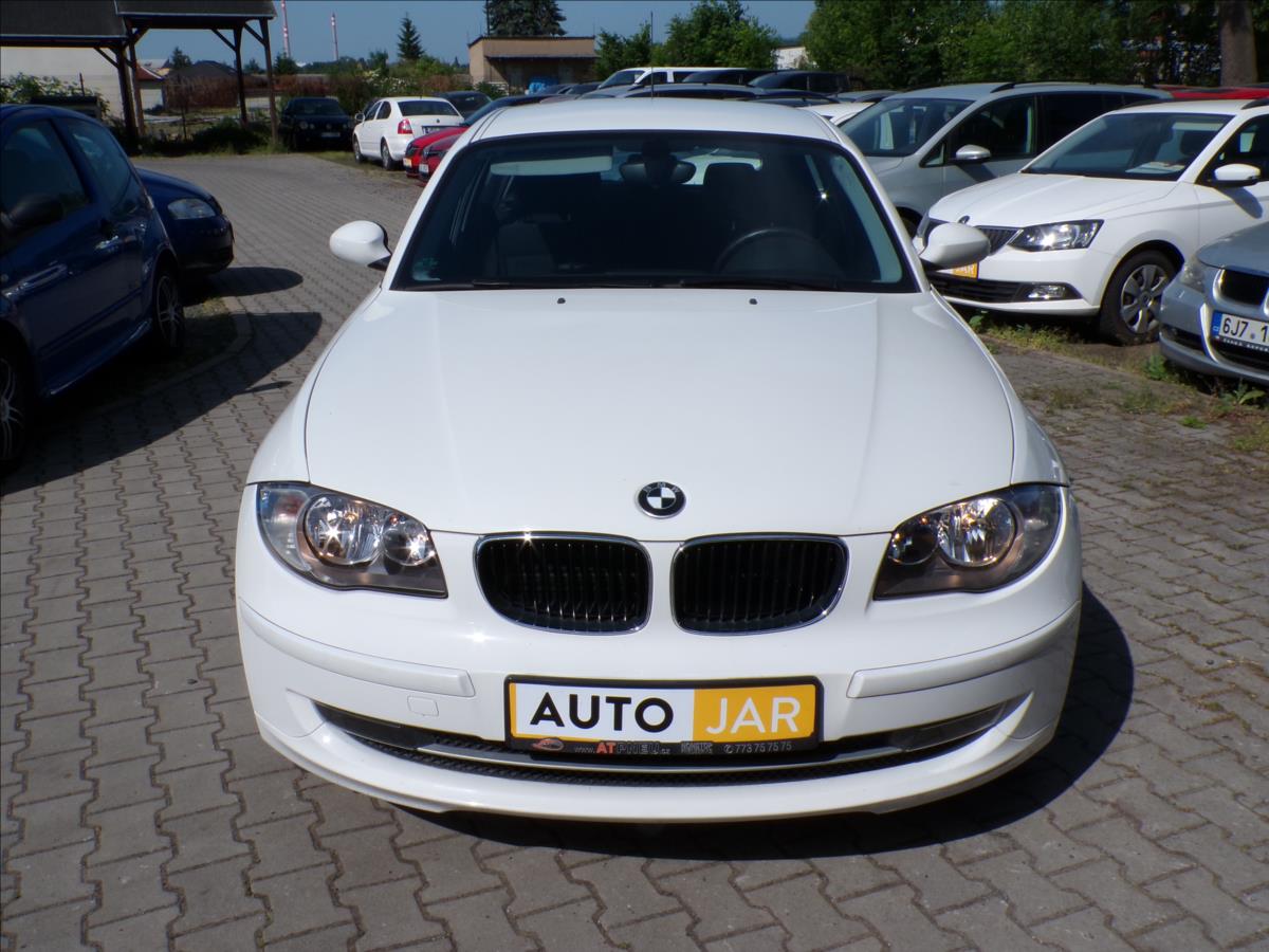 bmw-rada-1-1-6-116i-klimatizace - 1