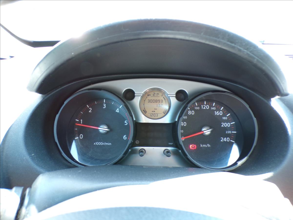 nissan-qashqai-1-5-dci-tazne-zarizeni - 7