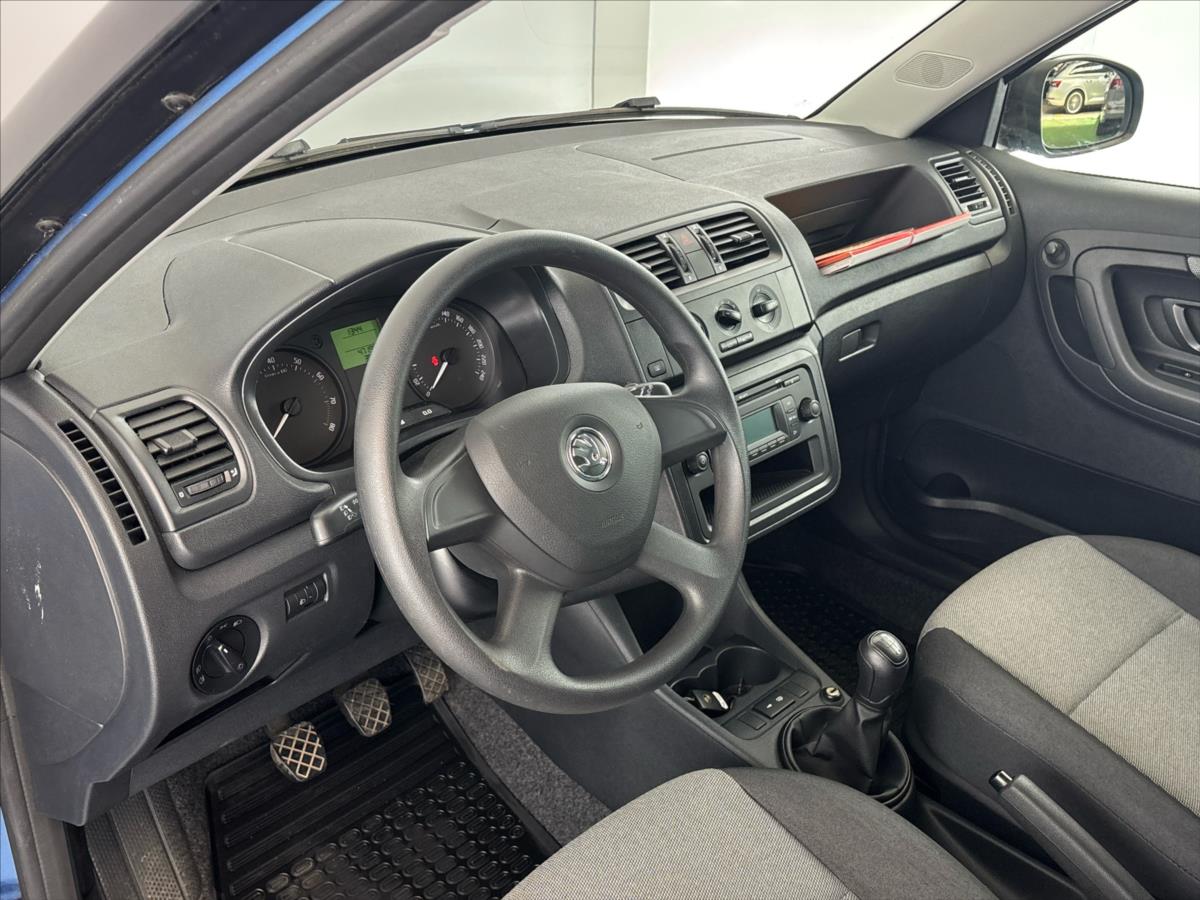 skoda-fabia-1-4-16v-fresh - 5