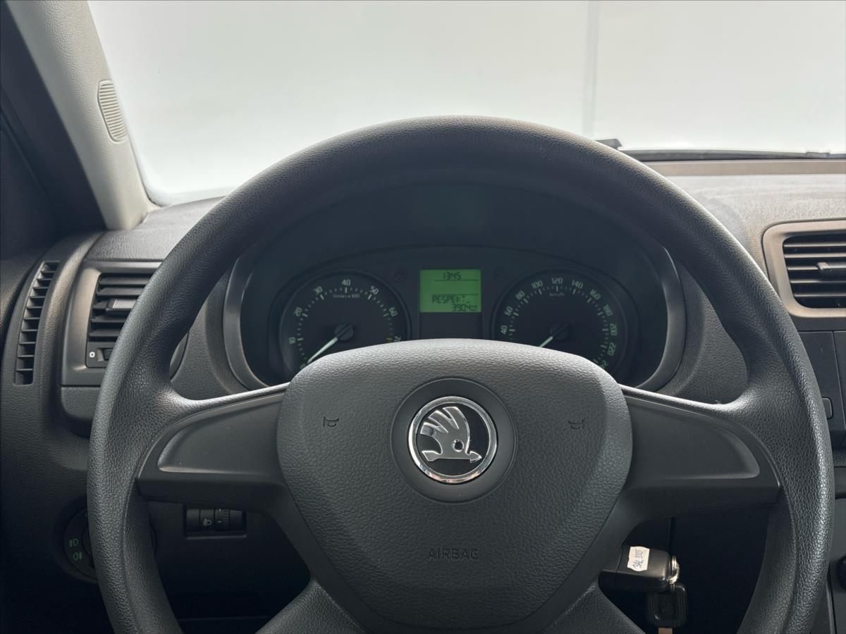 skoda-fabia-1-4-16v-fresh - 8