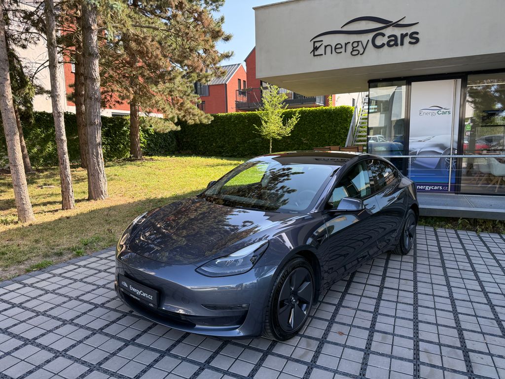 Tesla Model 3 Long Range AWD Tažné