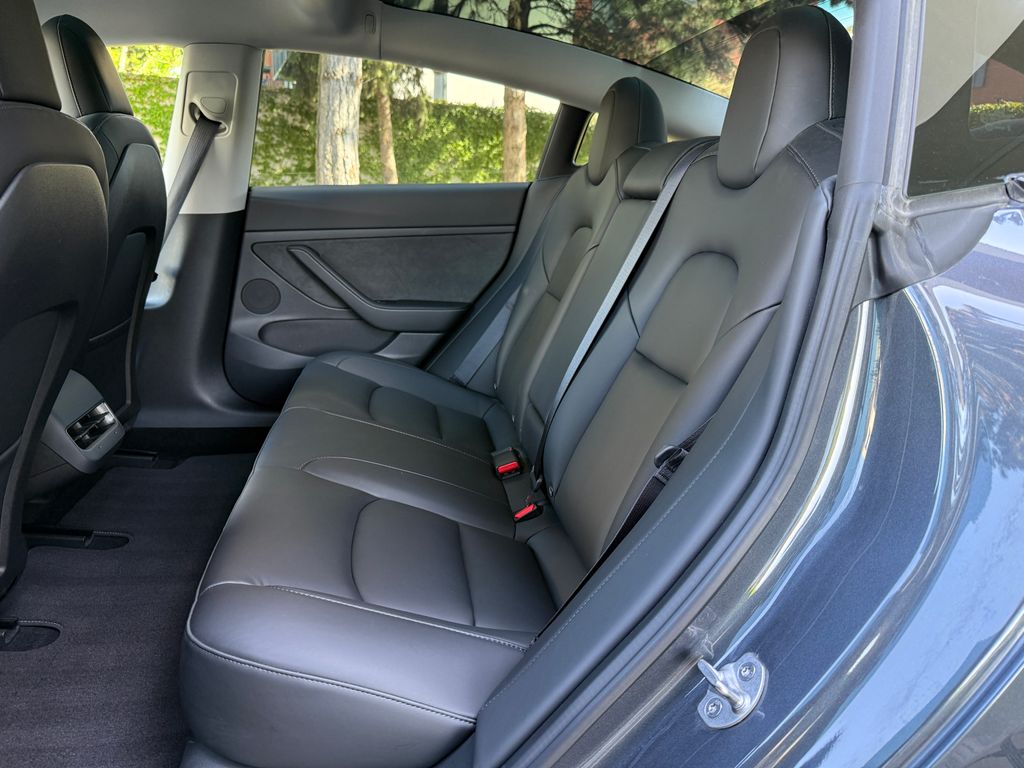 tesla-model-3-long-range-awd-tazne - 9