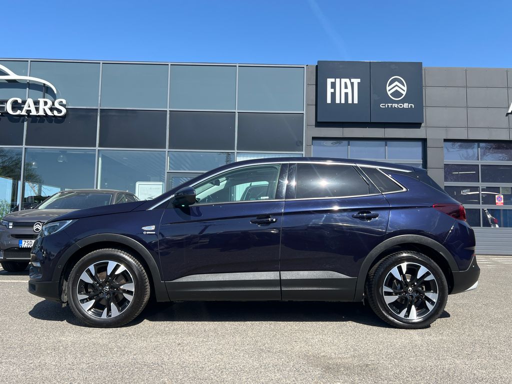 opel-grandland-x-1-2-130k-zaruka-servis-vybava - 3