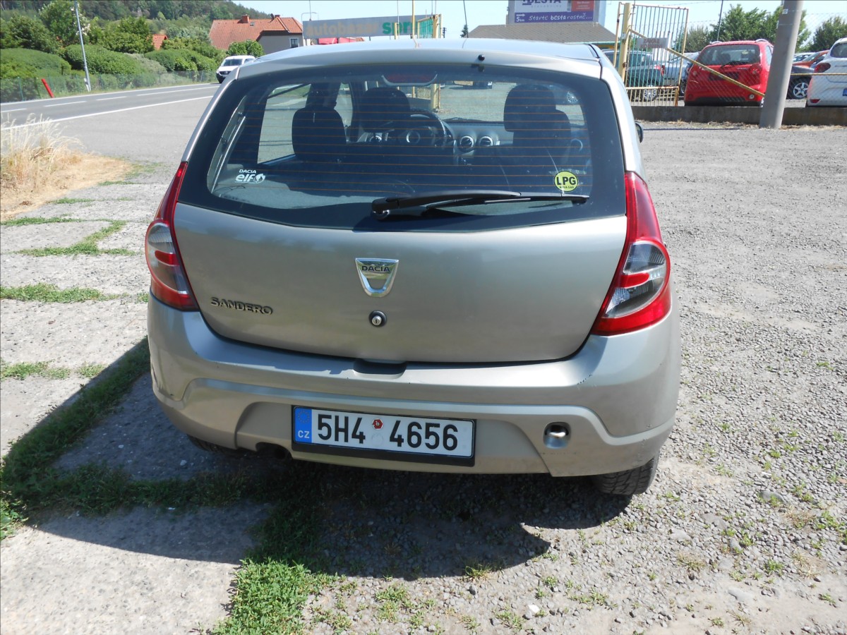 dacia-sandero-1-2-55-kw-cz-lpg-historie - 6