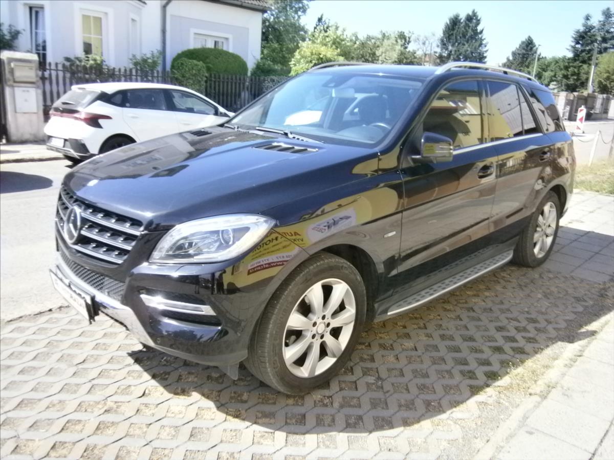 mercedes-benz-tridy-m-3-0-350-cdi-4-matic - 2
