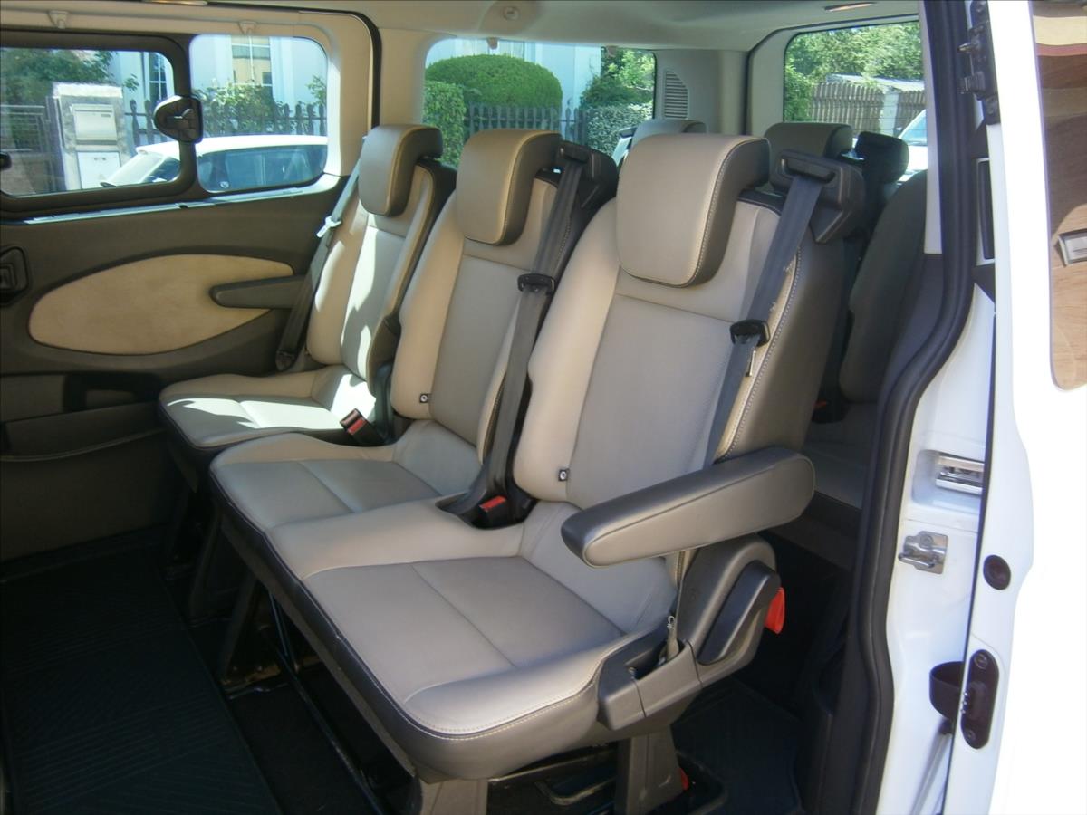 ford-tourneo-custom-2-2-tdci-titanium-8-mist-klima - 7