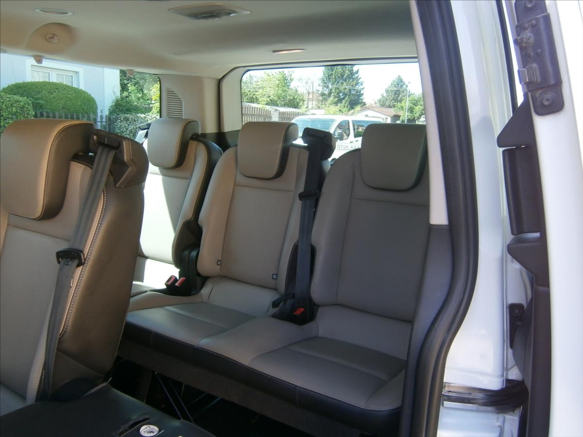 ford-tourneo-custom-2-2-tdci-titanium-8-mist-klima - 8