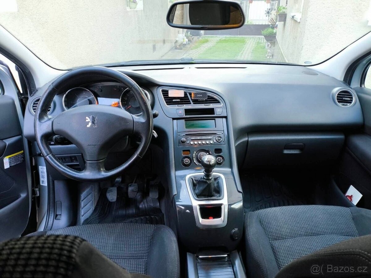 peugeot-5008-1-6-r-vyr-2010-nafta-hdi - 8