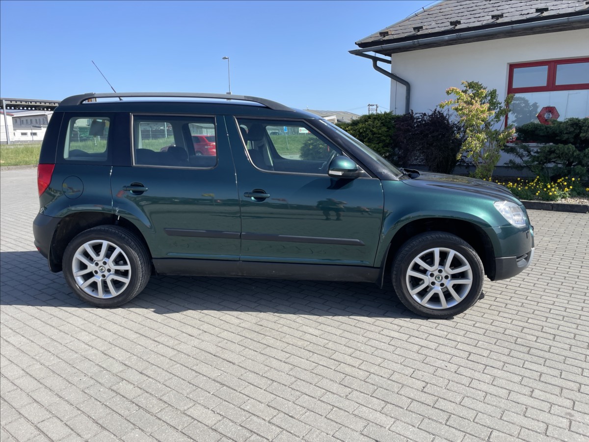 skoda-yeti-1-2-tsi-77kw-klima-tazne-po-stk - 4
