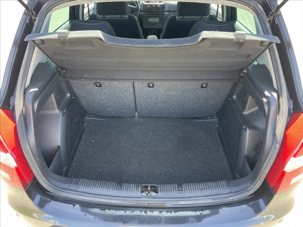 skoda-fabia-1-4-i-14v-sport-klima-esp-serviska - 8