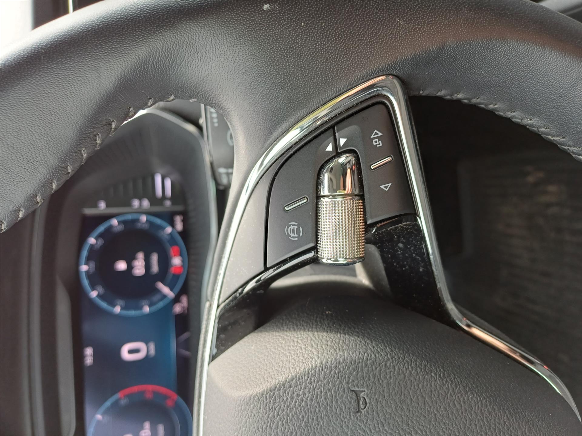 skoda-octavia-1-5-tsi-110kw-ambition - 6