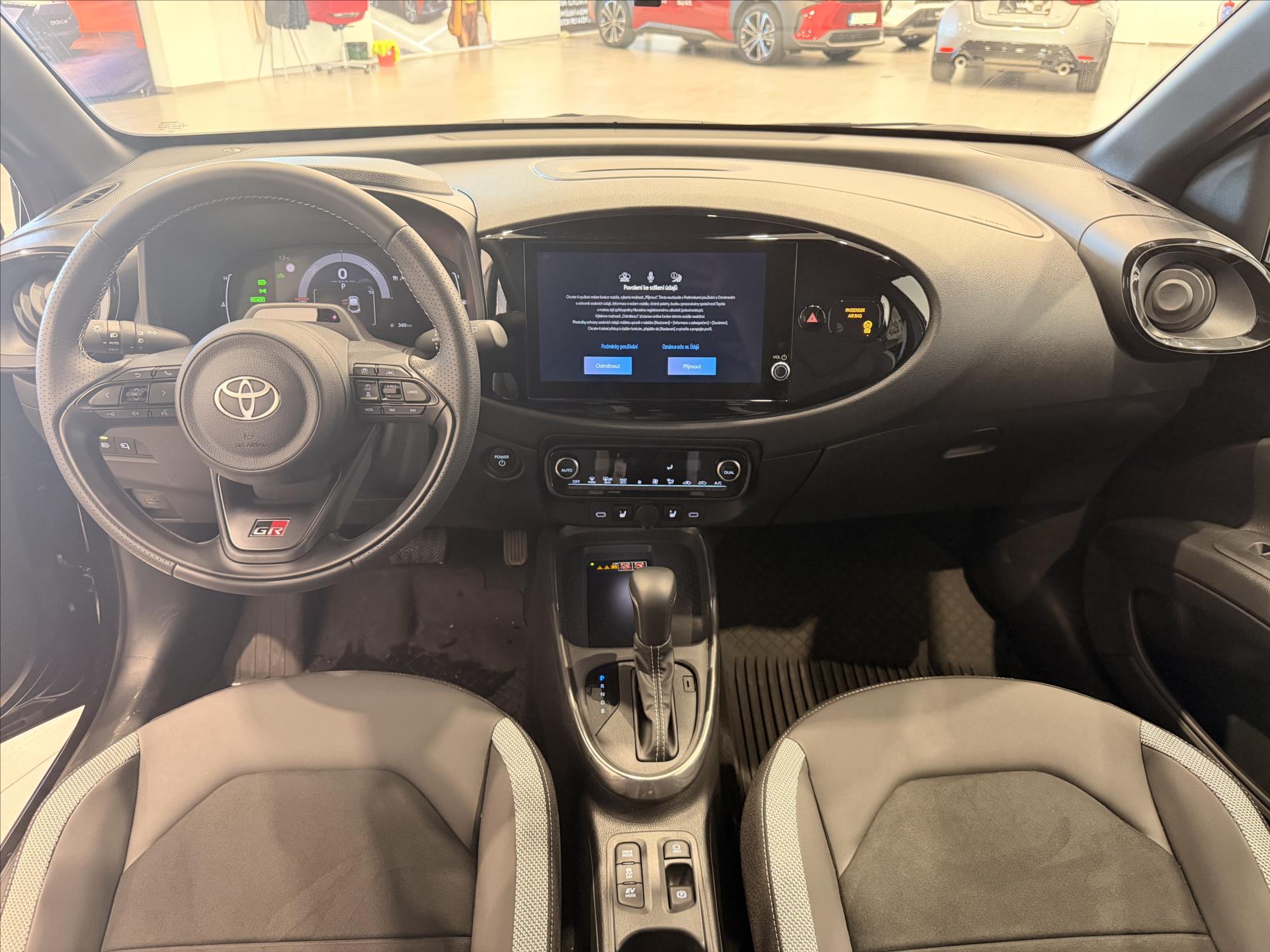 toyota-aygo-1-5-gr-sport-hybrid-116k - 6