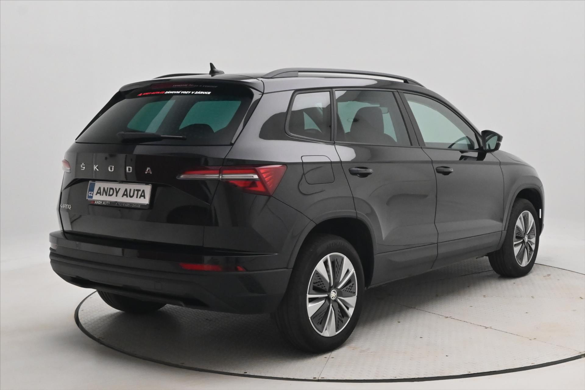 skoda-karoq-2-0-tdi-110-kw-ambition-kamera-zaruka-az-5-let - 4