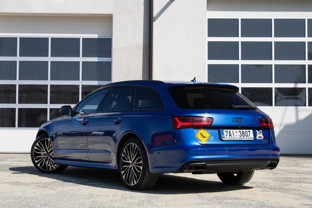 audi-a6 - 6