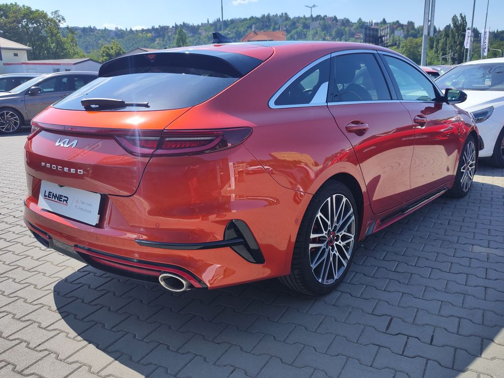 kia-pro-ceed-1-6-t-gdi-150kw-gt-dct - 4