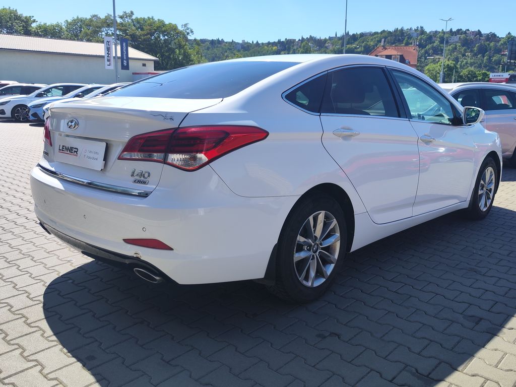 hyundai-i40-1-7-crdi-85kw-experience - 4