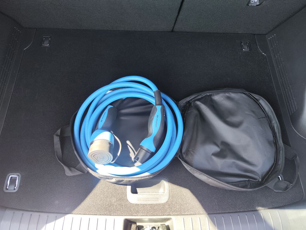 hyundai-kona-el-64kwh-150kw-edition-dct - 9