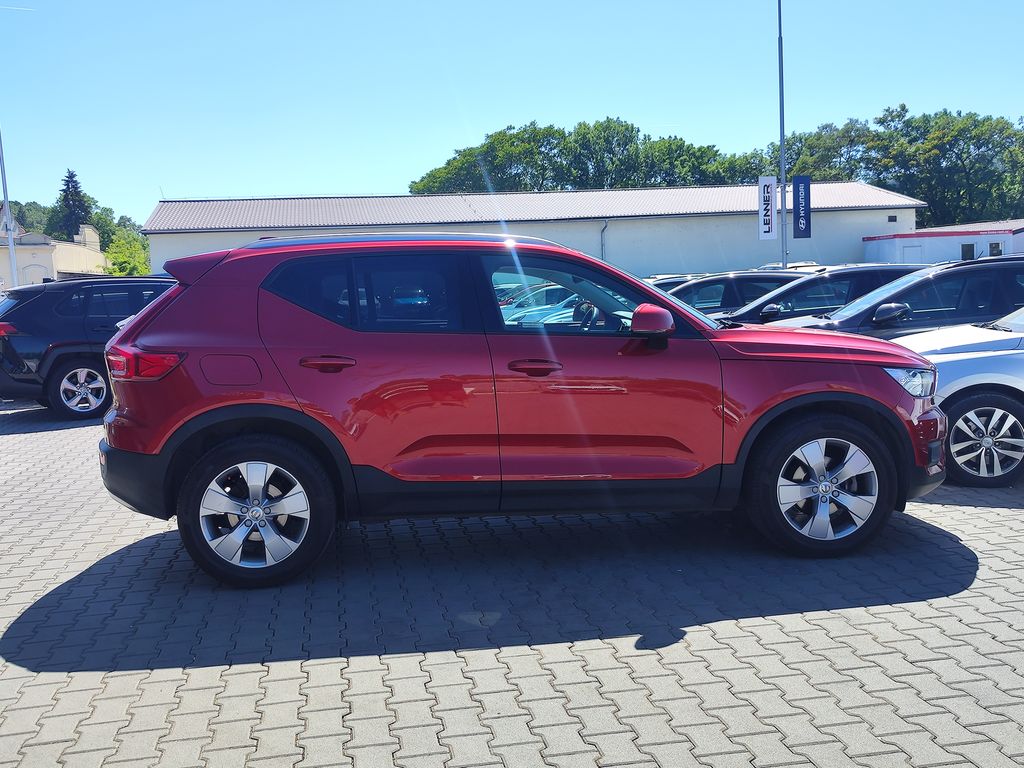 volvo-xc40-d3-2-0d-momentum-pro-at - 3